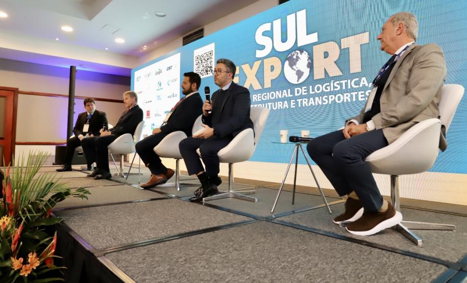 Portos do Paraná apresenta pioneirismo da concessão do canal de acesso no Sul Export