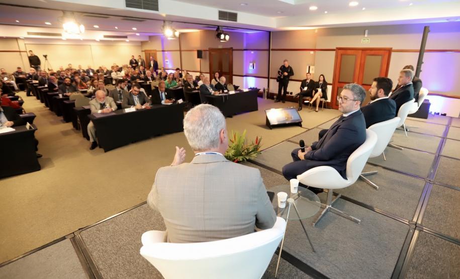 Portos do Paraná apresenta pioneirismo da concessão do canal de acesso no Sul Export