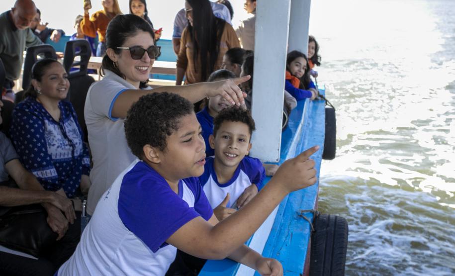 Projeto Porto Escola premia alunos de Paranaguá por desenhos e frases sobre o porto