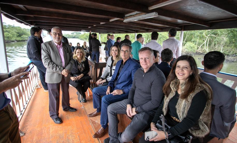 Visita ao Porto de Paranaguá abre encontro sobre logística, infraestrutura e transportes