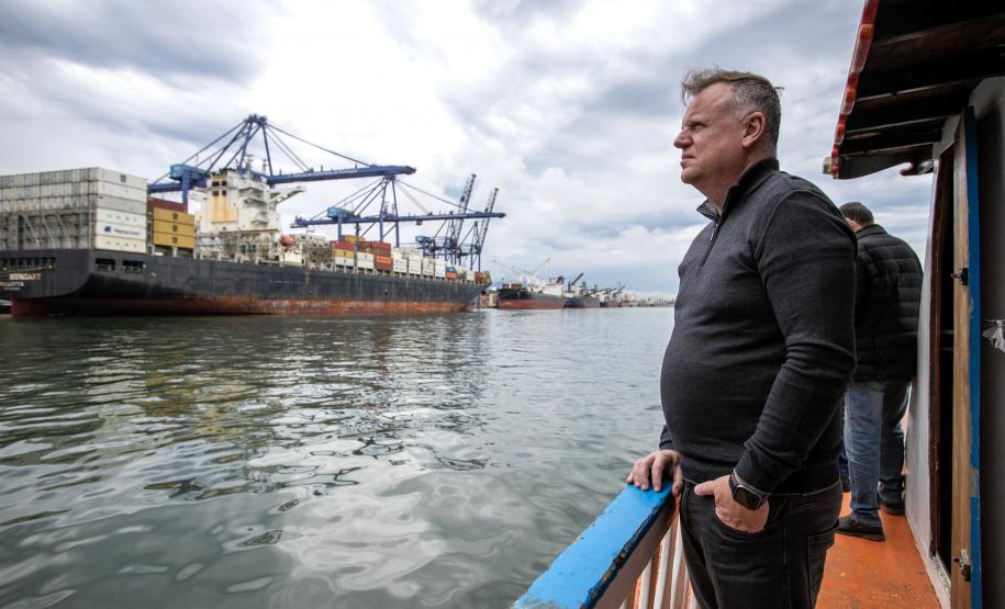 Visita ao Porto de Paranaguá abre encontro sobre logística, infraestrutura e transportes