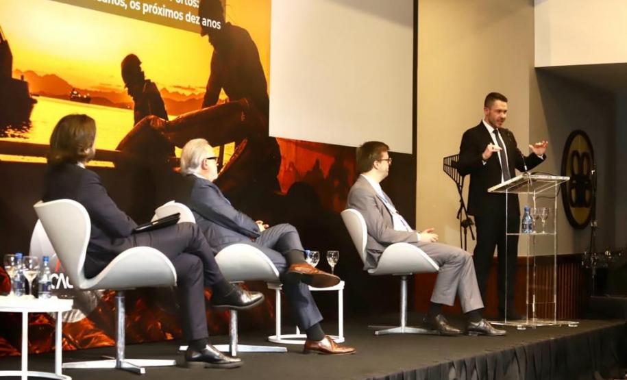 Portos do Paraná fala sobre pioneirismo na delegação de competência em Seminário de Portos