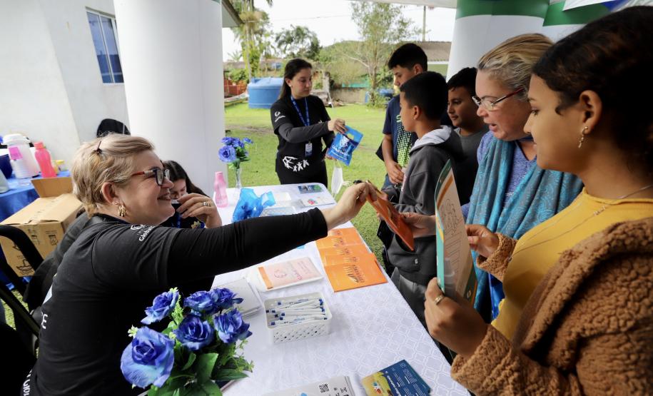Porto em Ação presta mais de 200 atendimentos na comunidade do Amparo