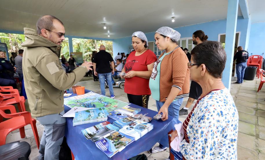 Porto em Ação presta mais de 200 atendimentos na comunidade do Amparo