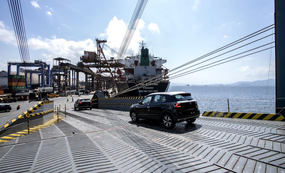 Portos do Paraná registram alta de 4% na movimentação geral de janeiro a julho