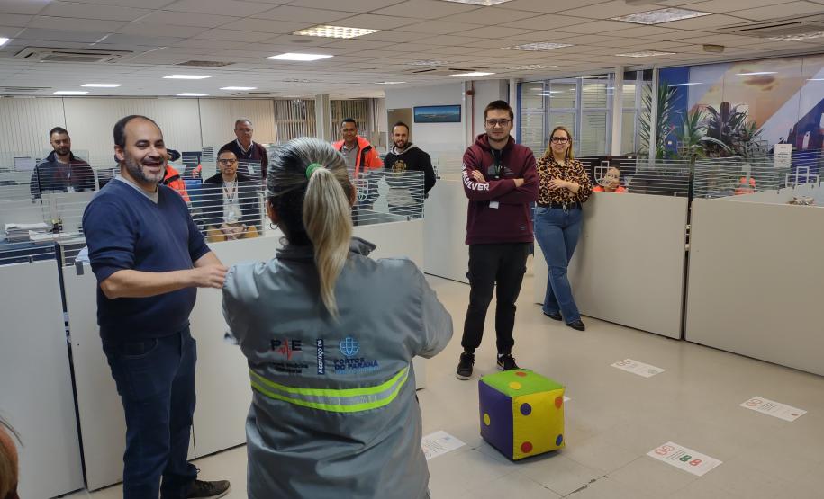 Portos do Paraná conscientiza sobre teste com etilômetro e segregação de resíduos