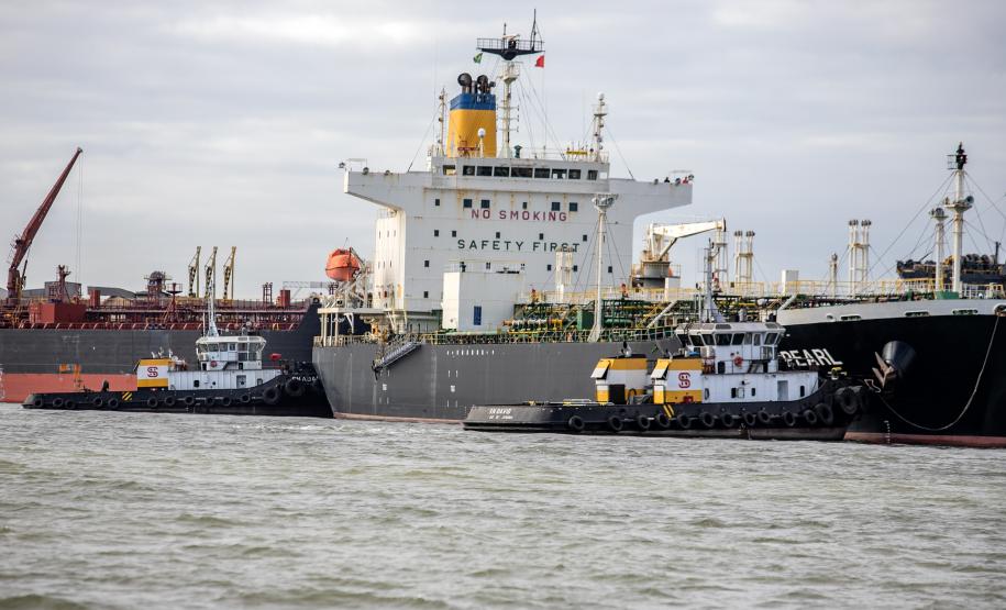 Portos do Paraná registram alta de 4% na movimentação geral de janeiro a julho