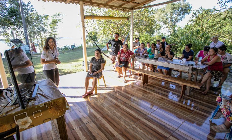 Portos do Paraná apresenta monitoramento da pesca às comunidades marítimas