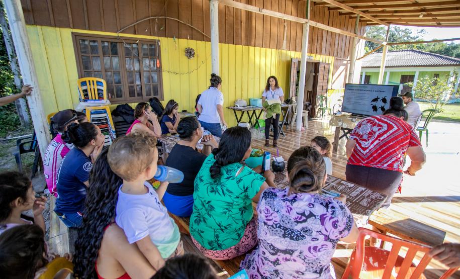 Portos do Paraná apresenta monitoramento da pesca às comunidades marítimas