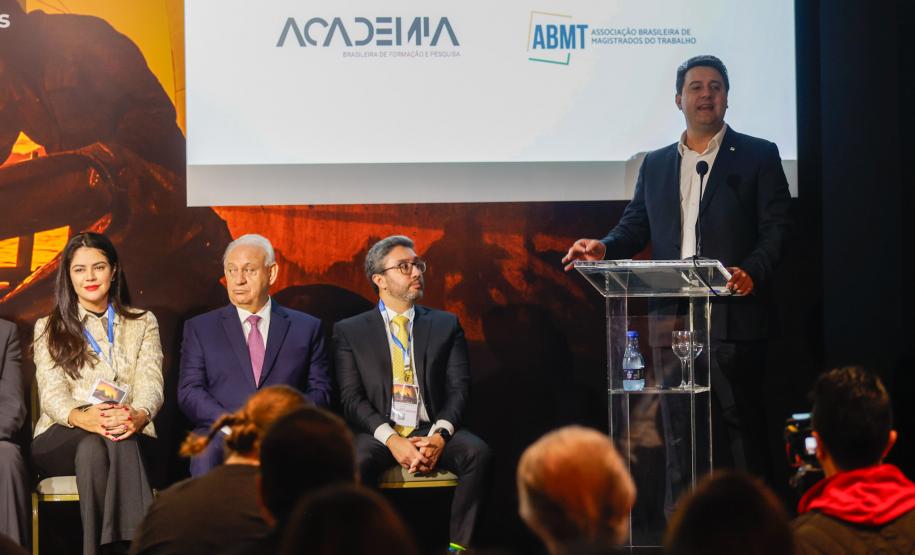 Governador destaca bom momento do Paraná em seminário sobre Lei de Portos