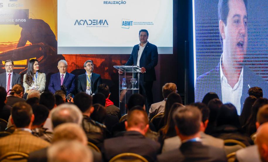 Governador destaca bom momento do Paraná em seminário sobre Lei de Portos