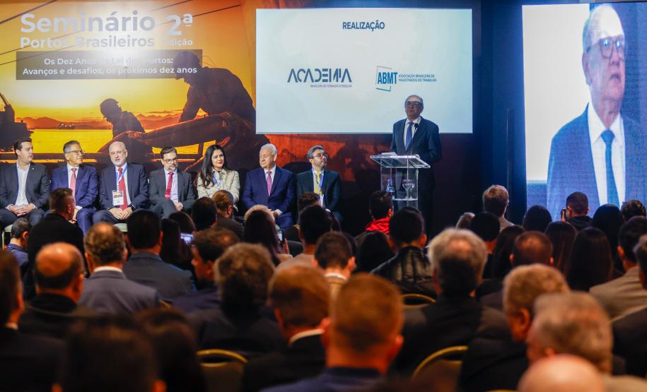 Governador destaca bom momento do Paraná em seminário sobre Lei de Portos