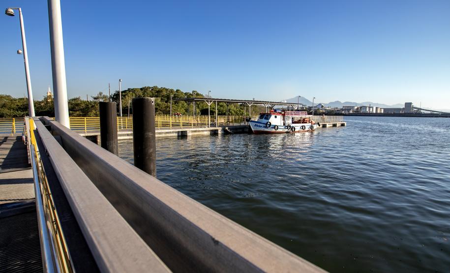 Na primeira etapa, foram dois atracadouros construídos na Ilha do Mel (Brasília e Encantadas), entregues no final de 2021; e outros cinco foram finalizados no início deste ano: dois na Ilha dos Valadares; um no Santuário do Rocio; e dois em Antonina – na Ponta da Pita e no Portinho.