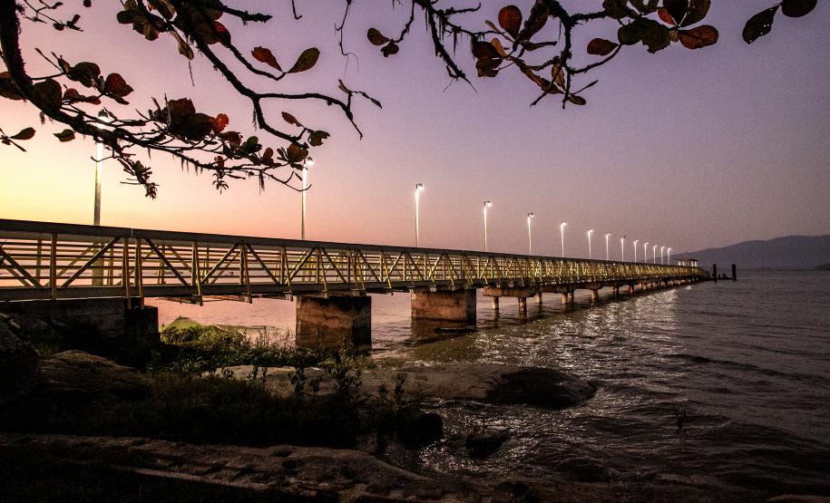 Na primeira etapa, foram dois atracadouros construídos na Ilha do Mel (Brasília e Encantadas), entregues no final de 2021; e outros cinco foram finalizados no início deste ano: dois na Ilha dos Valadares; um no Santuário do Rocio; e dois em Antonina – na Ponta da Pita e no Portinho.