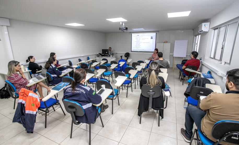 Investimento da Portos do Paraná em capacitação cresce 79% em quatro anos