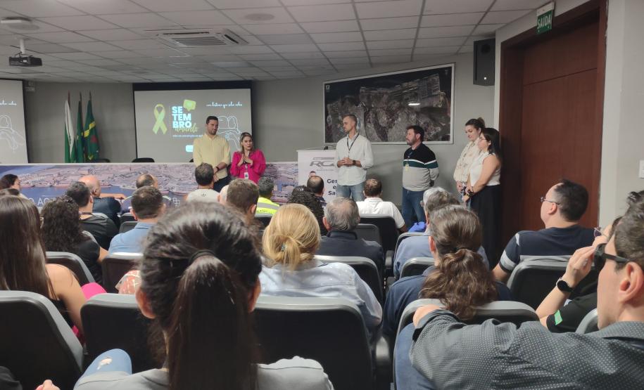 Café com Saúde inicia na Portos do Paraná com Setembro Amarelo como tema