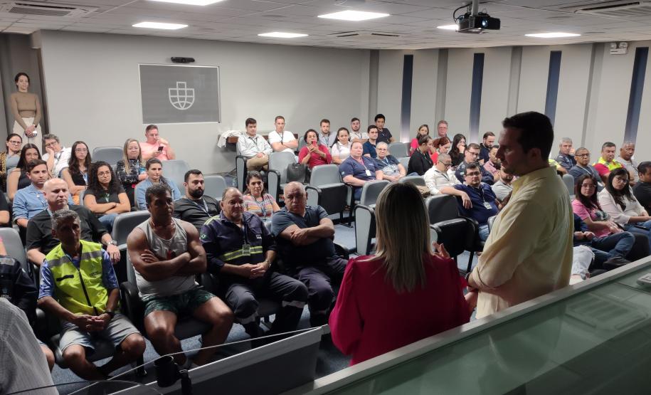 Café com Saúde inicia na Portos do Paraná com Setembro Amarelo como tema