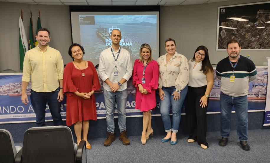 Café com Saúde inicia na Portos do Paraná com Setembro Amarelo como tema