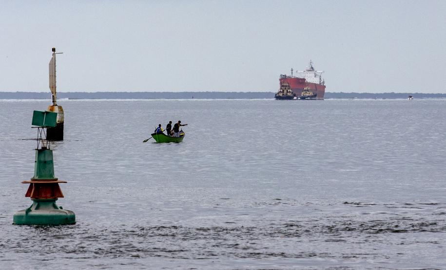 Porto de Paranaguá recebe primeiro navio "verde" do mundo nesta sexta-feira
