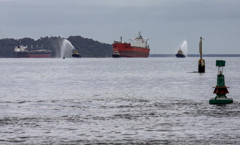 Porto de Paranaguá recebe primeiro navio "verde" do mundo nesta sexta-feira