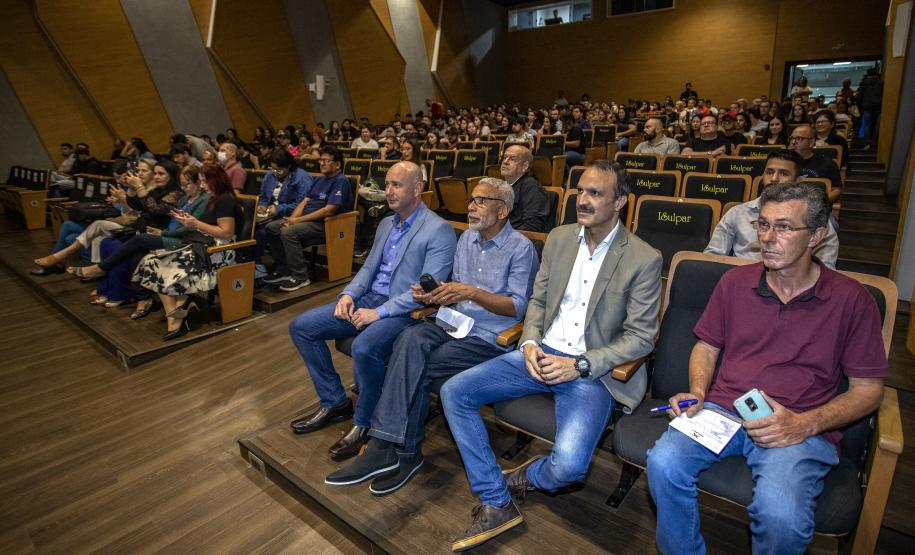 Mais de 200 alunos participaram de palestra realizada pela Portos do Paraná
