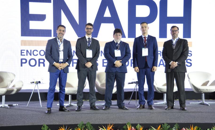 Portos do Paraná abre Encontro Nacional de Autoridades Portuárias e Hidroviárias