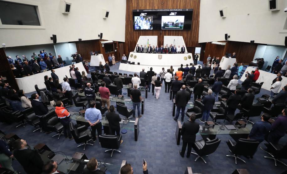 Com melhor gestão do Brasil, Portos do Paraná recebe homenagem da Assembleia