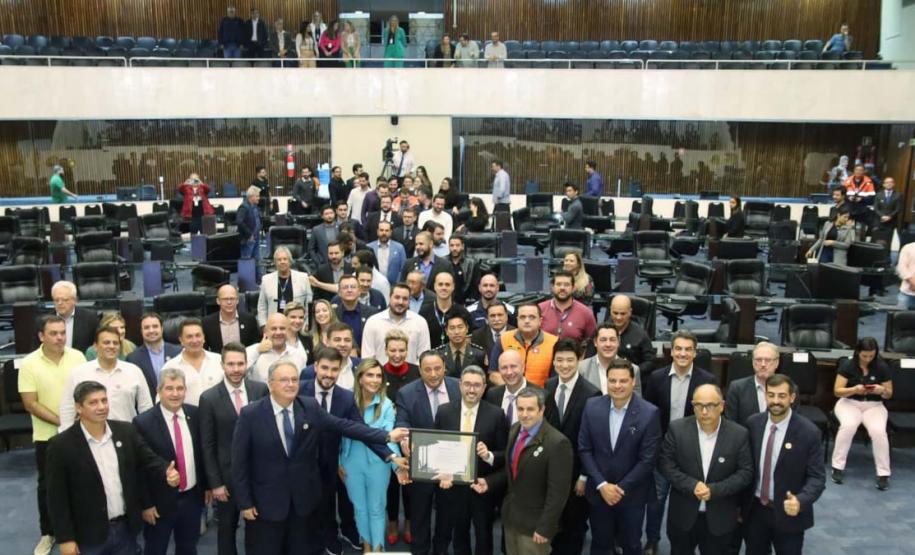Com melhor gestão do Brasil, Portos do Paraná recebe homenagem da Assembleia