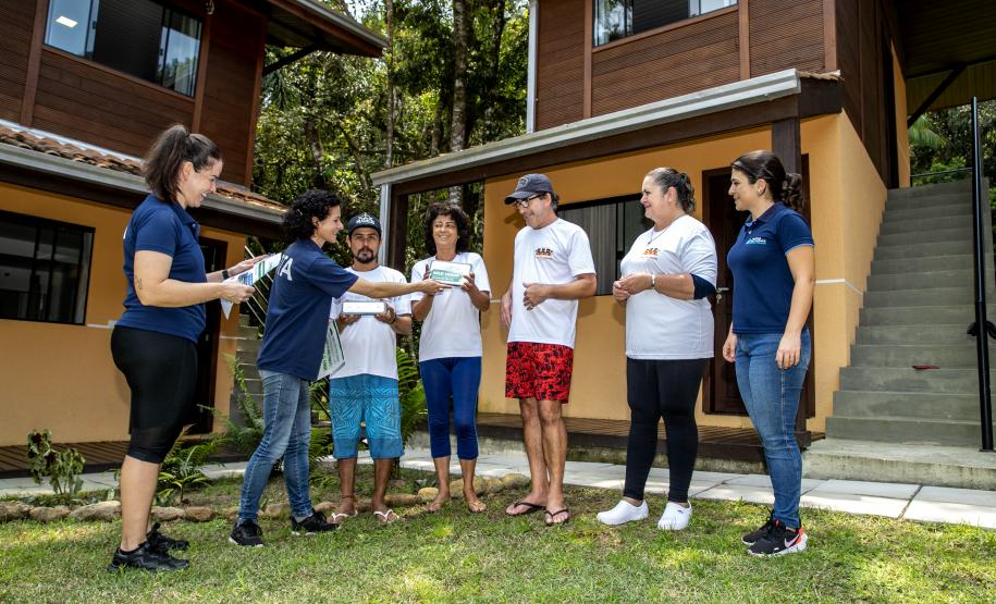Portos do Paraná certifica empresas da Ilha do Mel com “Selo Verde 2023”