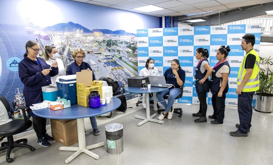 Campanha de vacinação atinge 400 doses aplicadas no Porto de Paranaguá