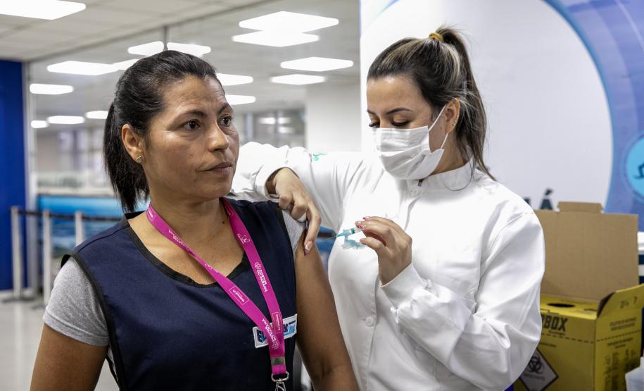 Campanha de vacinação atinge 400 doses aplicadas no Porto de Paranaguá