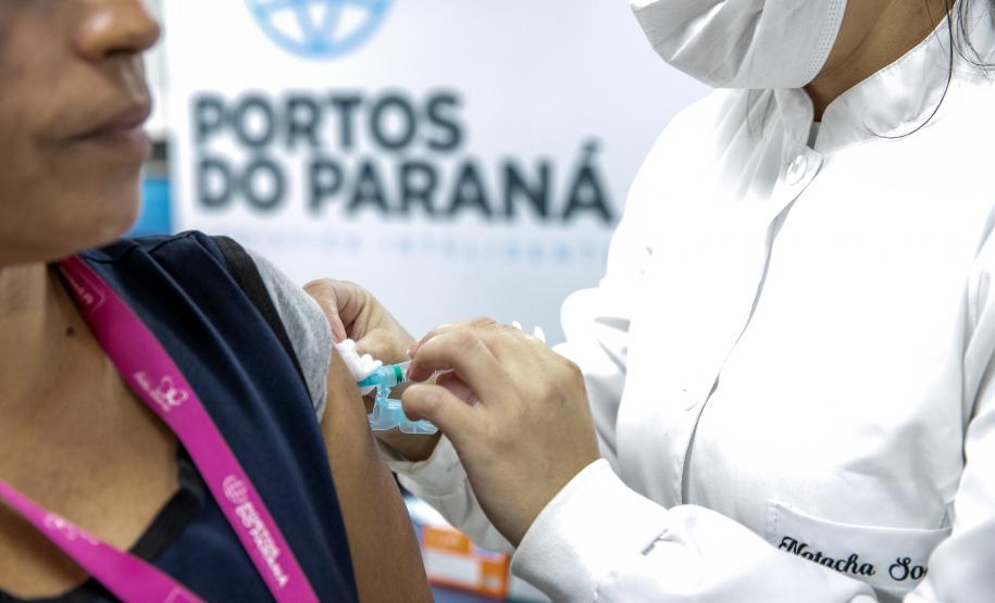 Campanha de vacinação atinge 400 doses aplicadas no Porto de Paranaguá