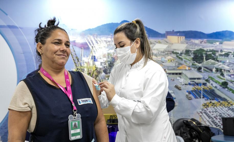 Campanha de vacinação atinge 400 doses aplicadas no Porto de Paranaguá