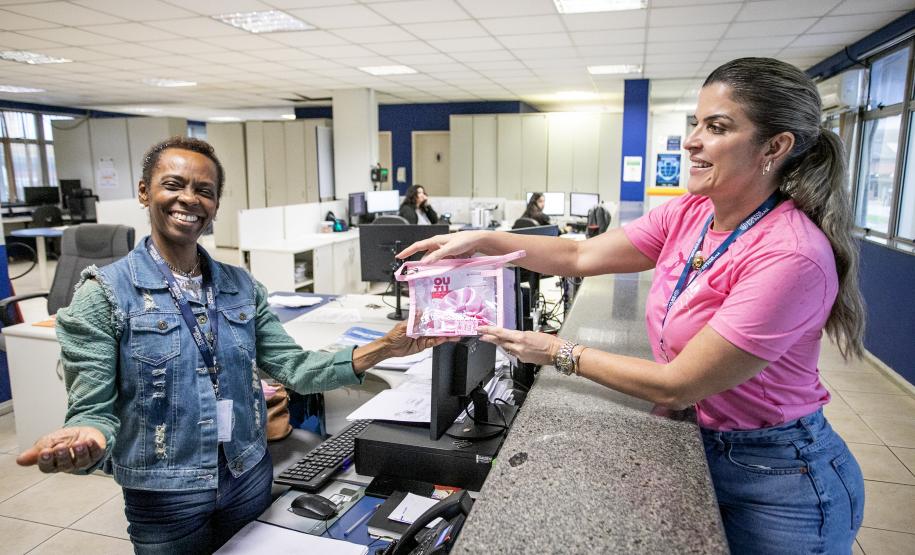 Ação marca encerramento da campanha Outubro Rosa na Portos do Paraná