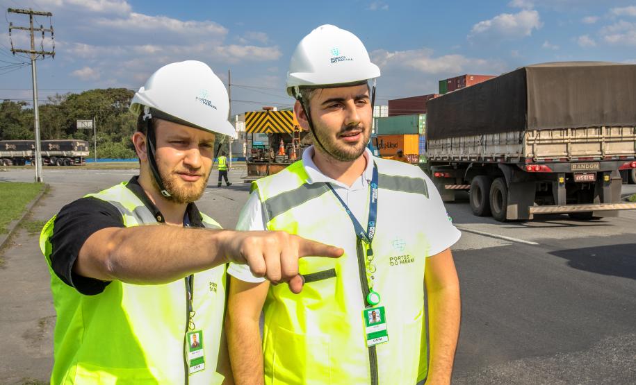 Vias próximas ao Porto de Paranaguá ganham nova sinalização
