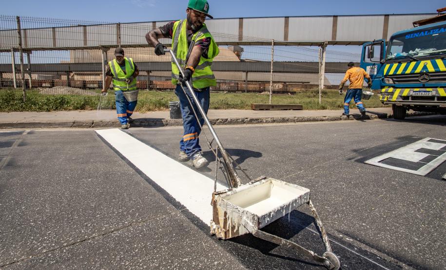 Vias próximas ao Porto de Paranaguá ganham nova sinalização
