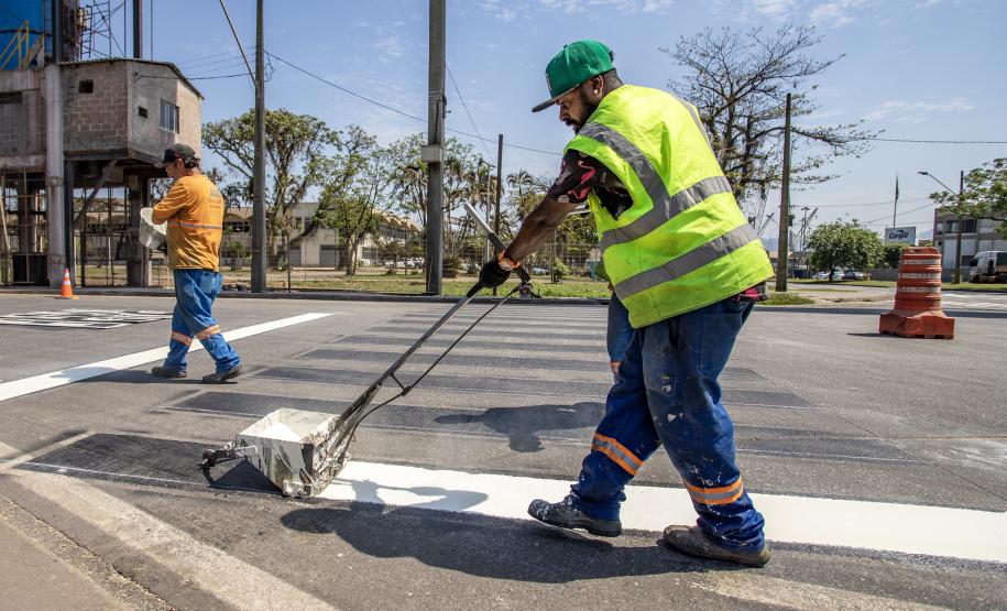 Vias próximas ao Porto de Paranaguá ganham nova sinalização