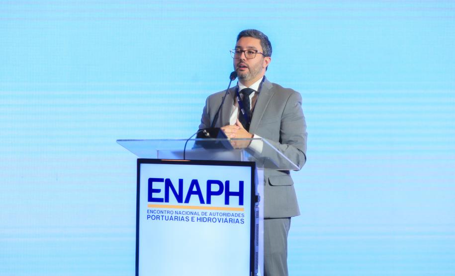 Ministro de Portos parabeniza gestão da Portos do Paraná