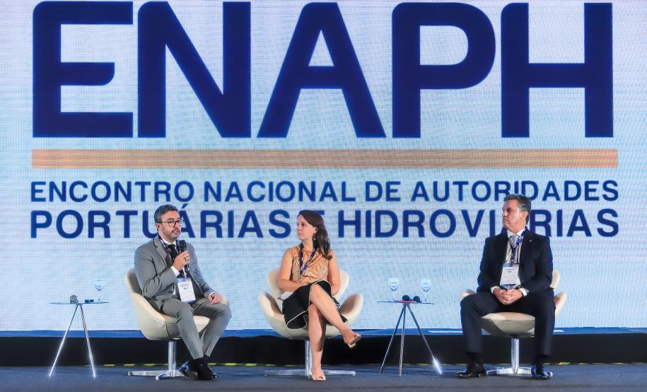 Ministro de Portos parabeniza gestão da Portos do Paraná