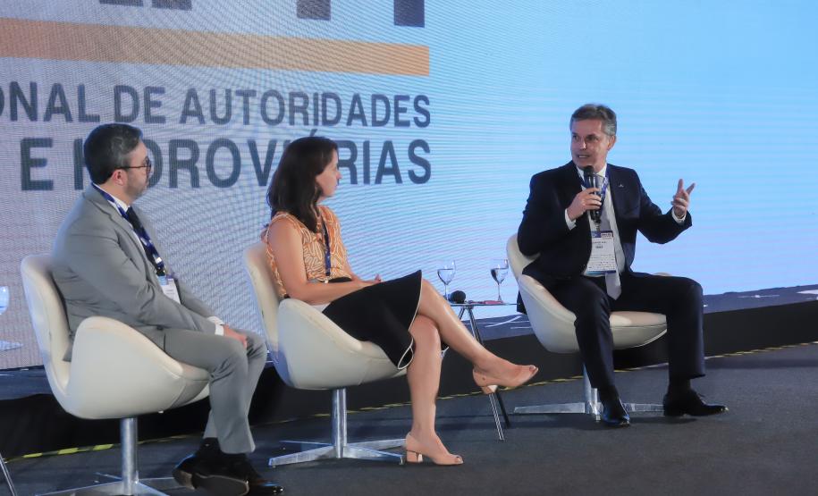 Ministro de Portos parabeniza gestão da Portos do Paraná