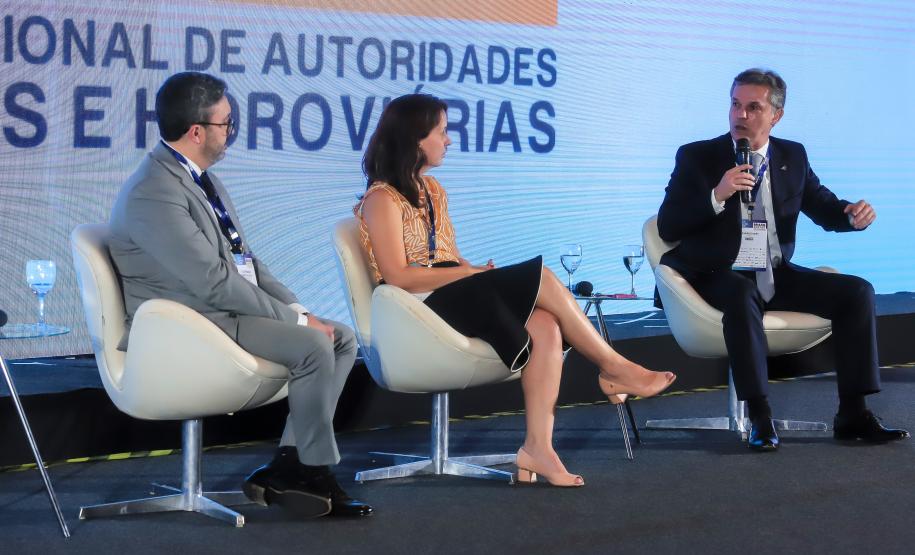 Ministro de Portos parabeniza gestão da Portos do Paraná