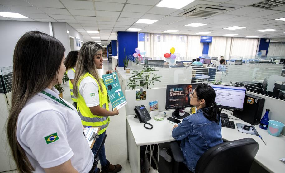 Portos do Paraná promove campanha interna para economia de energia elétrica
