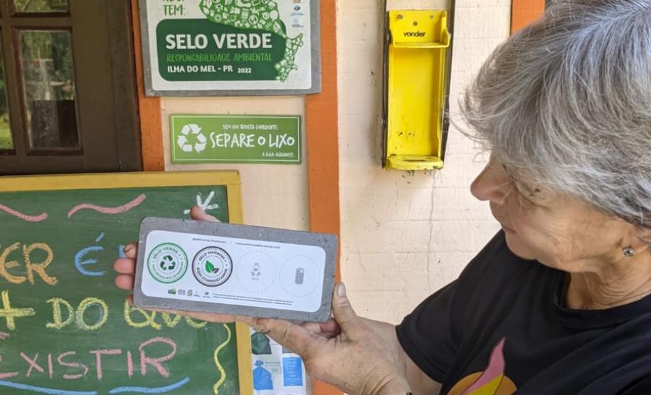 Portos do Paraná certifica empresas da Ilha do Mel com “Selo Verde 2023”