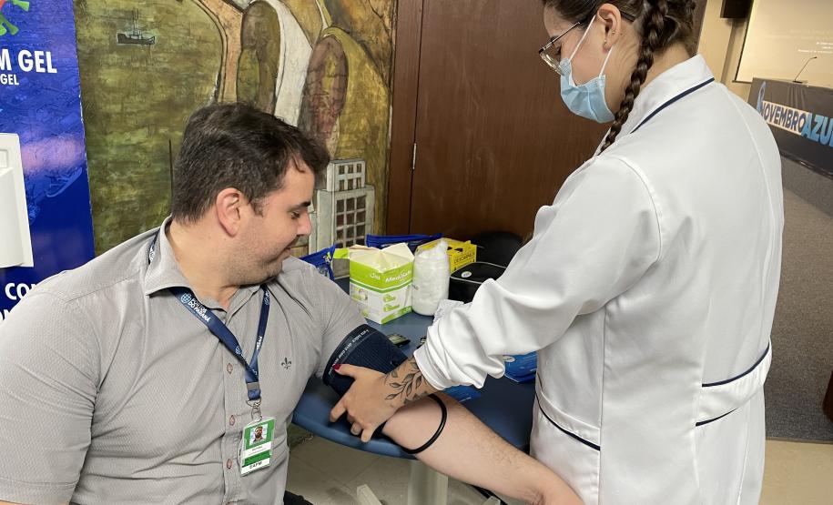 Colaboradores da Portos do Paraná lotam auditório em evento do Novembro Azul