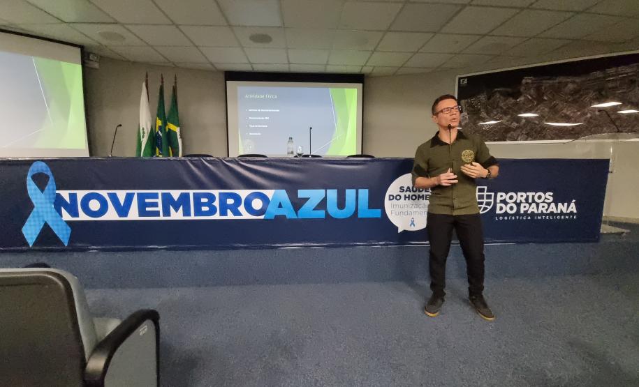 Colaboradores da Portos do Paraná lotam auditório em evento do Novembro Azul