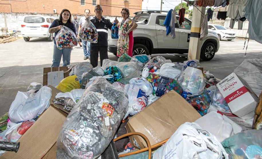 Portos do Paraná arrecada meia tonelada de tampinhas para o Lar Perseverança