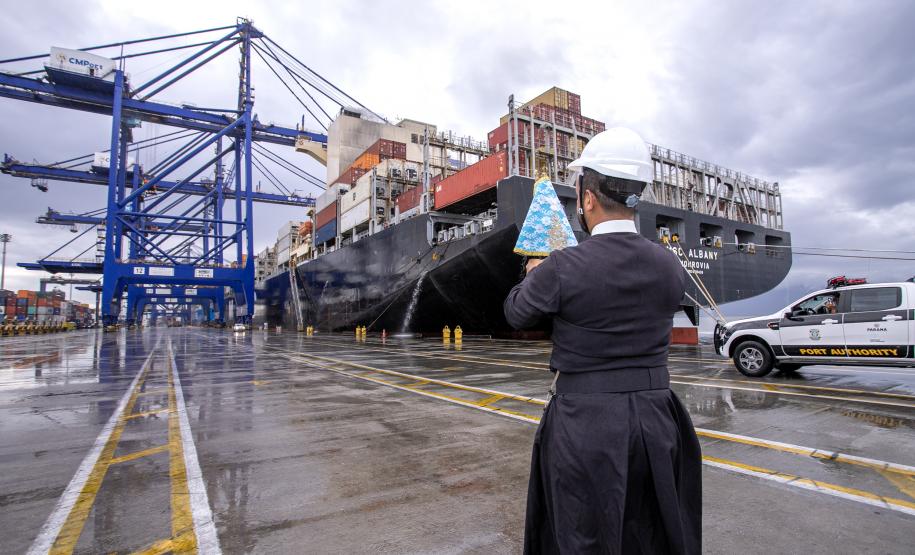 Imagem da Nossa Senhora do Rocio visita a Portos do Paraná