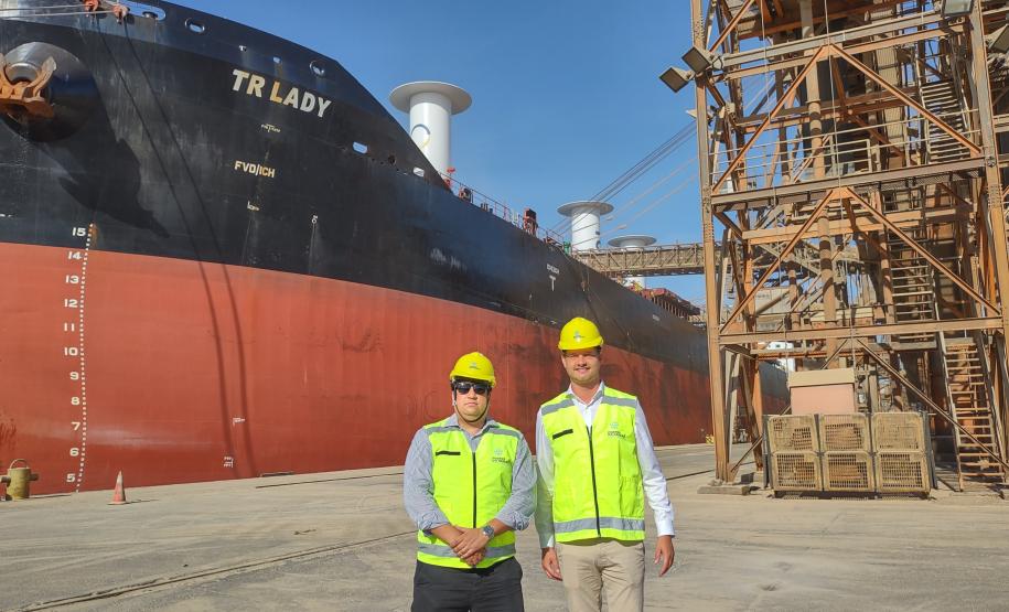 Portos do Paraná estreita ligação com a Holanda por energia verde