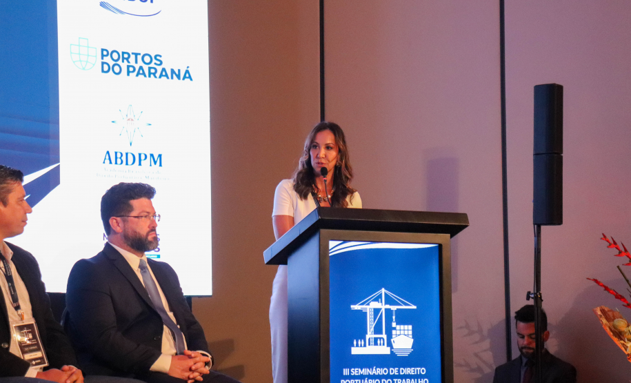 Evolução constante da Portos do Paraná é destaque em seminário sobre direito portuário