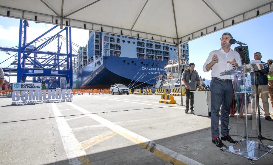 Portos do Paraná ultrapassa 65 milhões de toneladas movimentadas em 2023